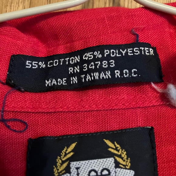 Lee Women’s Vibrant Red Casual Button Down Shirt - Picture 5 of 5